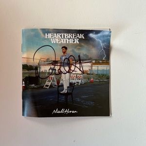 Signed Heartbreak Weather Album Booklet Niall Horan